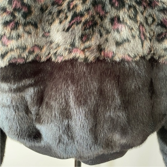 Mahoney Faux Fur Bomber Jacket Aritzia Golden by TNA - Size L - Picture 8 of 15